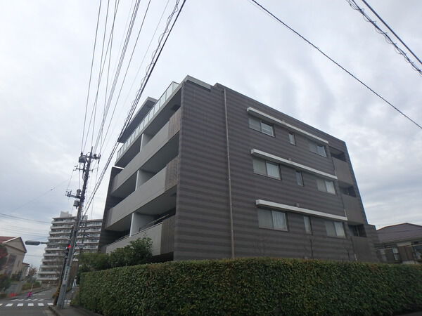 プラネ港北中川