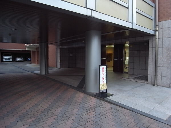 【マイキャッスル港北新羽エクセレントステージ】エントランス