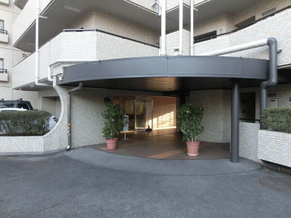 【マンション掃部山公園】マンションエントランス 【マンション掃部山公園】マンションエントランス