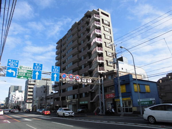 【クリオ蒔田参番館】外観写真