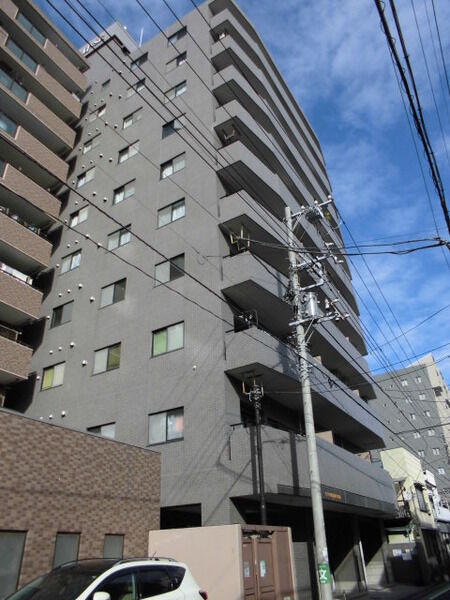 【リブゼ横浜南参番館】外観写真 【リブゼ横浜南参番館】外観写真