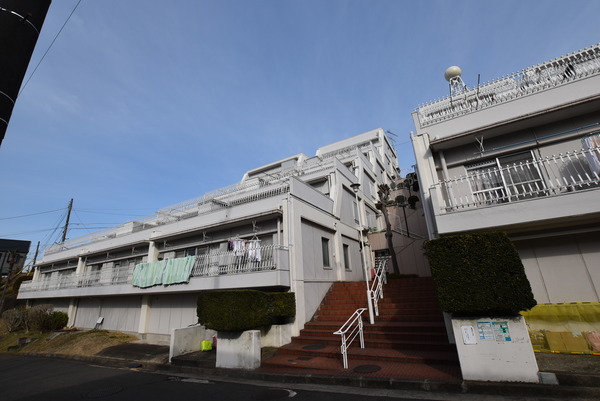 【サニーヒル上永谷テラスハウス】外観写真 【サニーヒル上永谷テラスハウス】外観写真