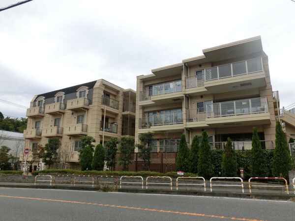 【ヴェレーナ湘南西鎌倉】外観