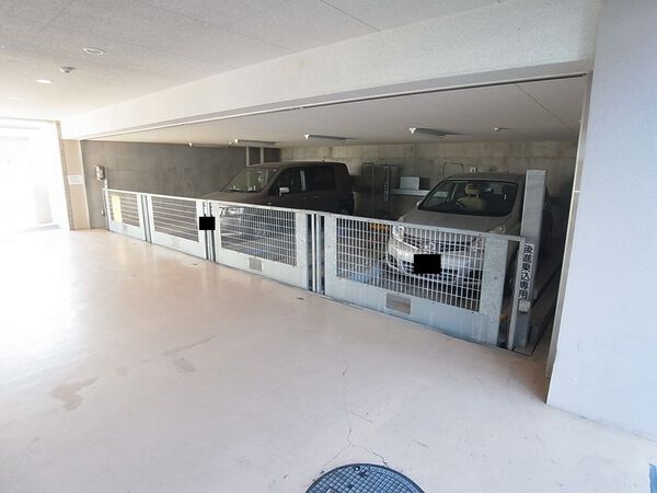 【アーバンキャッスル東川口】駐車場