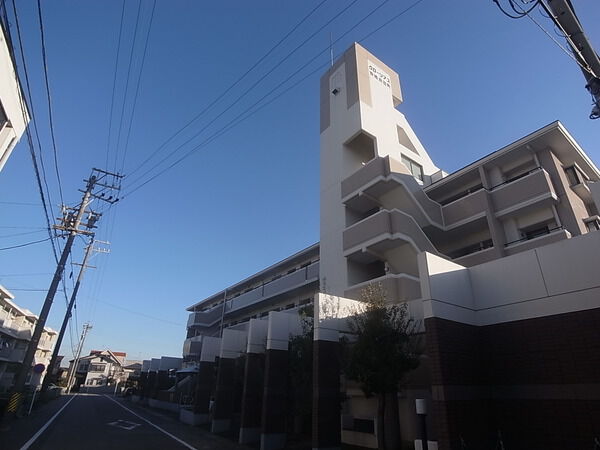【グローリアス安城浜富町】外観