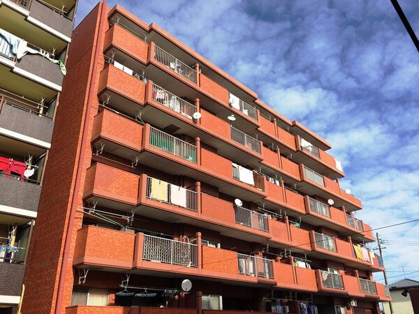 【アベニュー楠】外観写真3