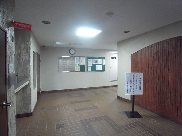【パレ京橋】エントランス