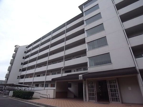 【京橋南コーポ一号棟】外観