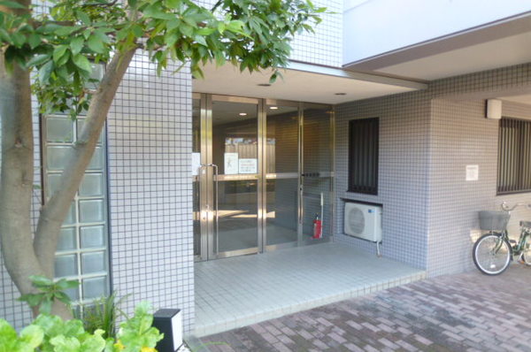 【ローズコーポ豊津】エントランス 【ローズコーポ豊津】エントランス