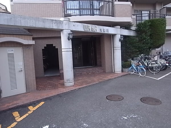 【セレブコート武庫川】エントランス