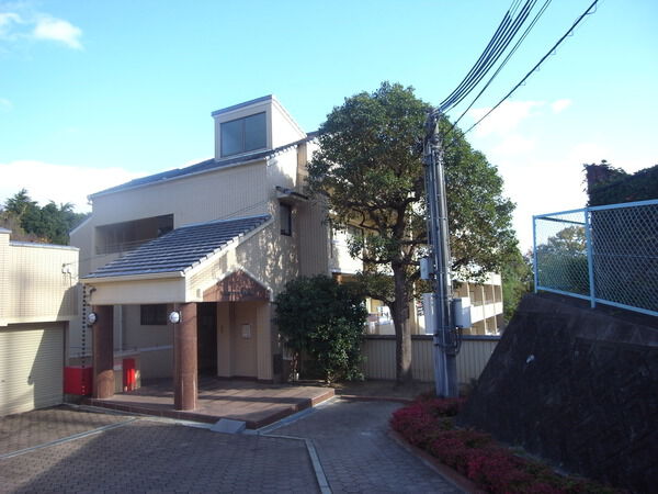 【朝日プラザ逆瀬川南】外観写真