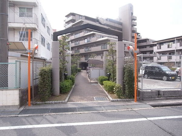 【ヴィルヌーブ伊丹昆陽】アプローチ