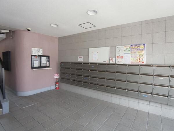 【ハイツ東興】エントランス