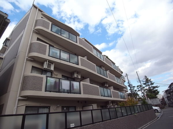 デリード岡町南