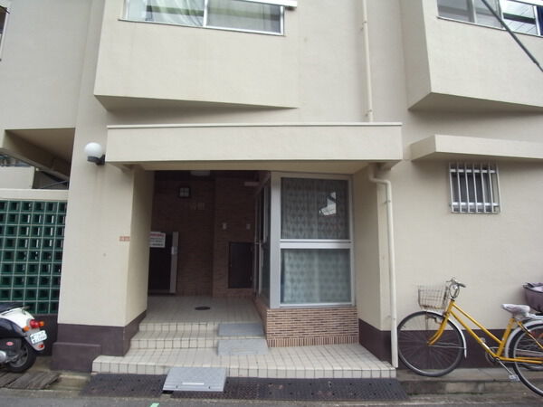 メゾン曽根 3枚目 メゾン曽根