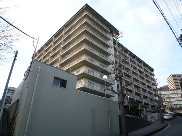 【椿ハイツ箕面】外観
