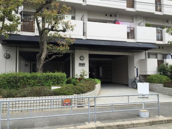 【ハイネスコート姫島公園】エントランス