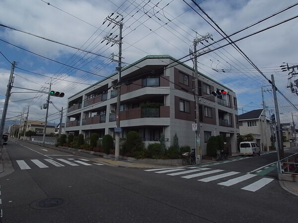 パルメーラ甲子園三番町