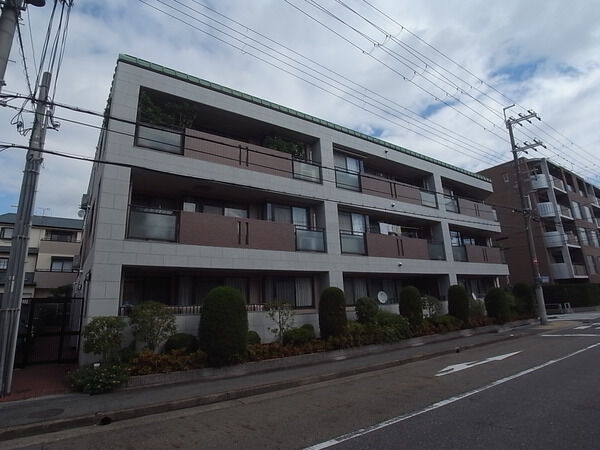 パルメーラ甲子園三番町