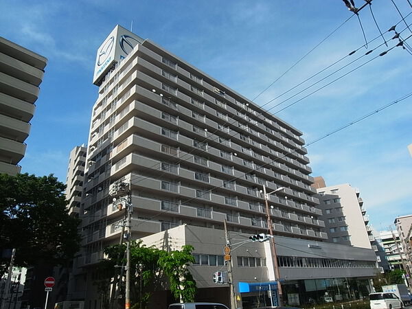 【マツダファミリーハイツ阿波座】外観写真