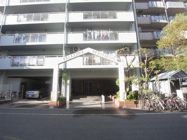 【パラツィーナ弁天町】エントランス 【パラツィーナ弁天町】エントランス