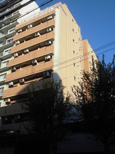 【ライオンズマンション西長堀】外観