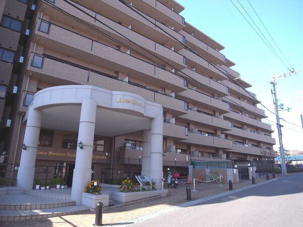【ライオンズマンションヴィアーレ東豊中】外観