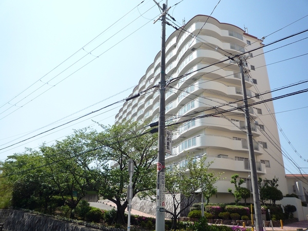 【コンドミニアム千里中央】外観