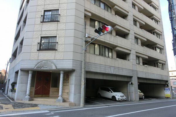 クイーンズパレス上幟町