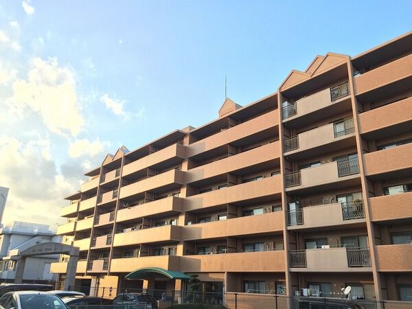 【ライオンズマンション楽々園第2】外観