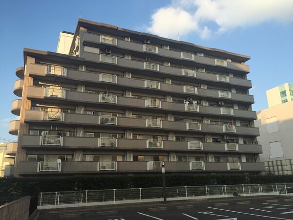 【ガーデンライフ和白丘３番館】外観