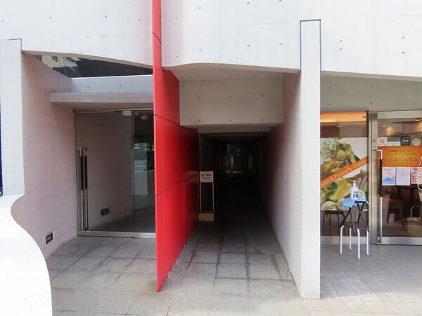 【シーズ本町南2】マンション入口1