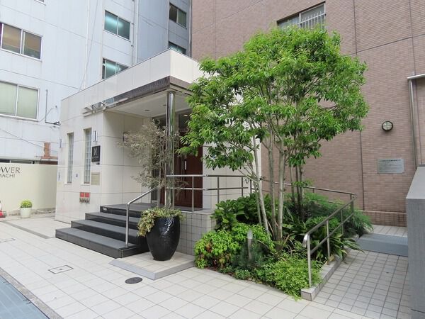 【エグゼタワー道修町】エントランス1
