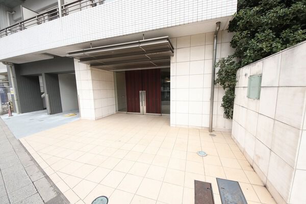 【ＥＸＩＭ大森】エントランス