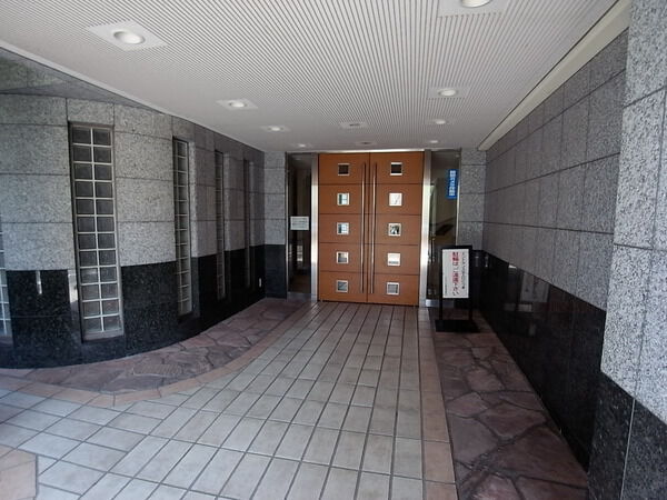 【エルズ大森】エントランス 【エルズ大森】エントランス