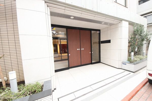 【エクセレントシティ大森町駅前】エントランス 【エクセレントシティ大森町駅前】エントランス