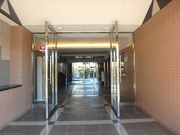 エルズ市川中山