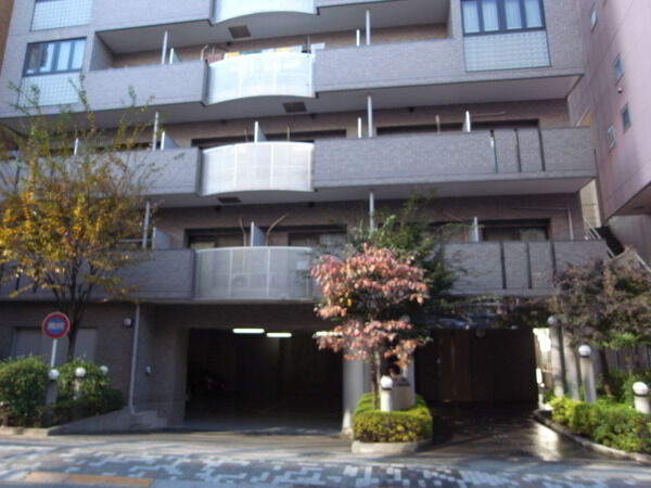 【ラシュレ三鷹】外観写真２