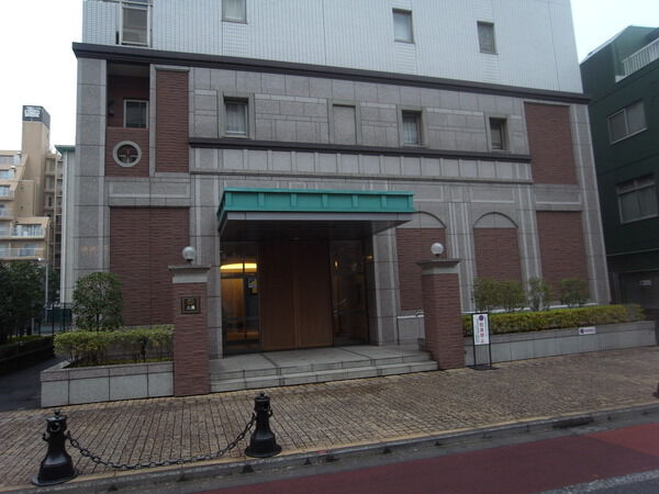 【エルスール三鷹】入口