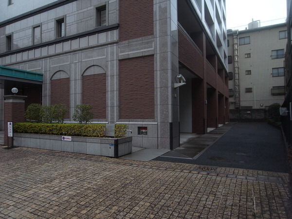 【エルスール三鷹】外観