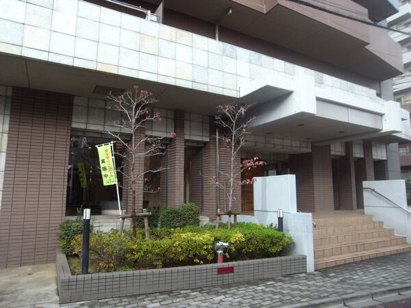 【マイキャッスル三鷹下連雀】エントランス