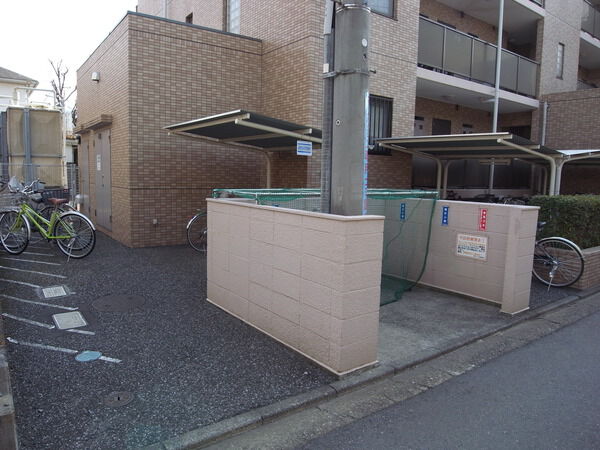 朝日パリオ三鷹