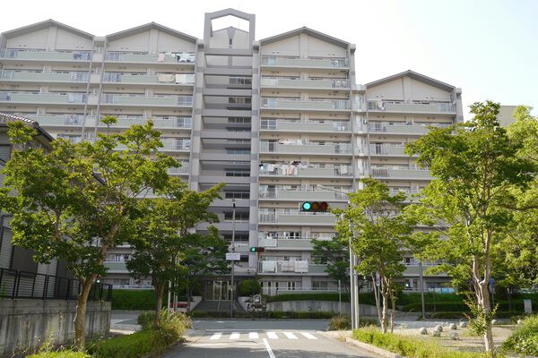 フローレ西神南 2枚目 フローレ西神南