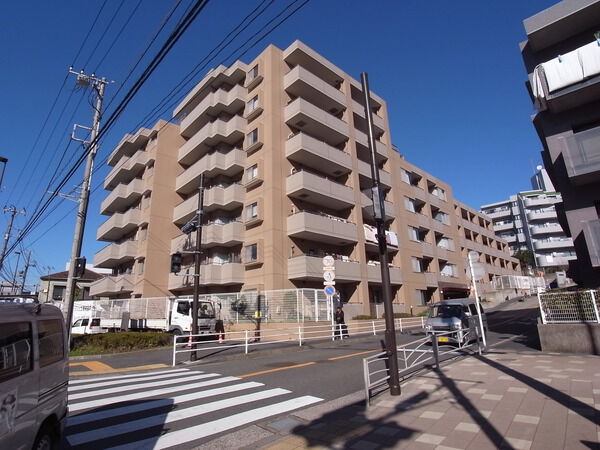 【ニューウェルシティ金沢八景】外観