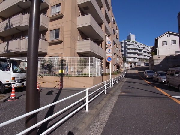 【ニューウェルシティ金沢八景】外観