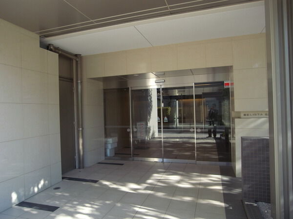 【BELISTA三鷹下連雀】エントランス（壱番館）