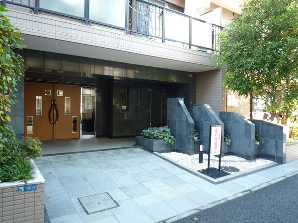 【マイキャッスル三鷹】エントランス