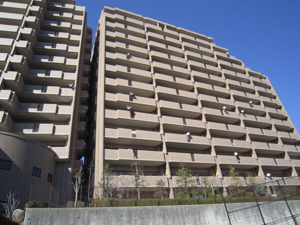 【クレアガーデン高須】外観