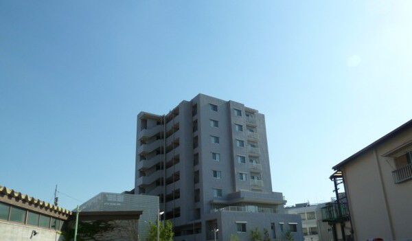 【ブランズ豊中パークサイド】外観です。