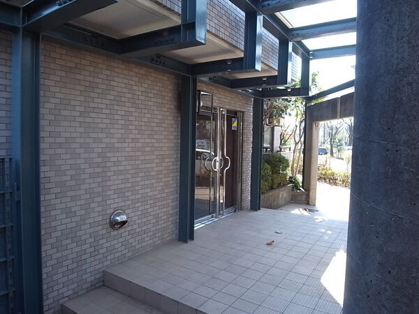 【コスモ武蔵小金井】エントランス 【コスモ武蔵小金井】エントランス